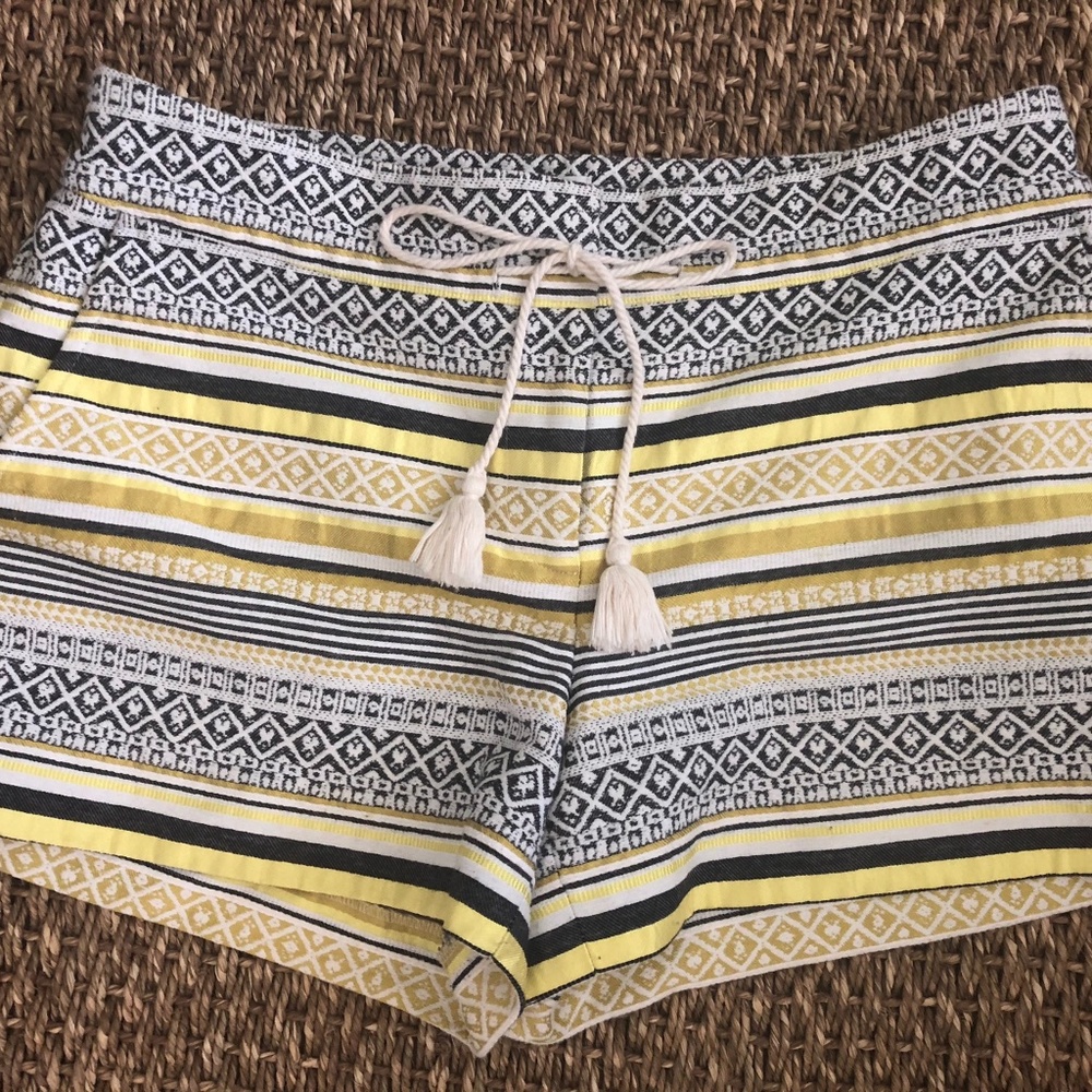 EUC LOFT Yellow Gray White Stripped Shorts Size 6